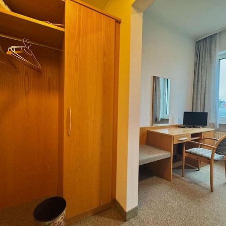 Ar Airport Hotel Ruesselsheim Exterior photo