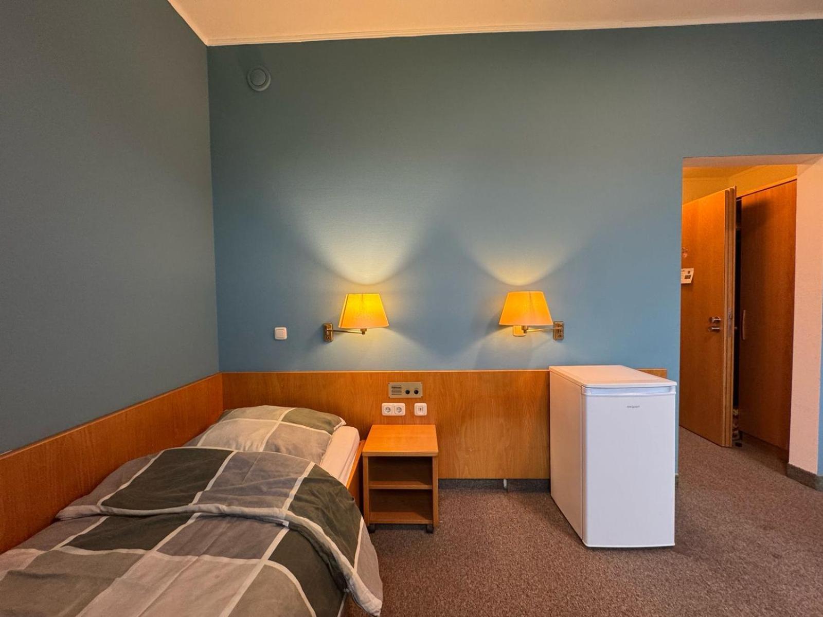 Ar Airport Hotel Ruesselsheim Exterior photo